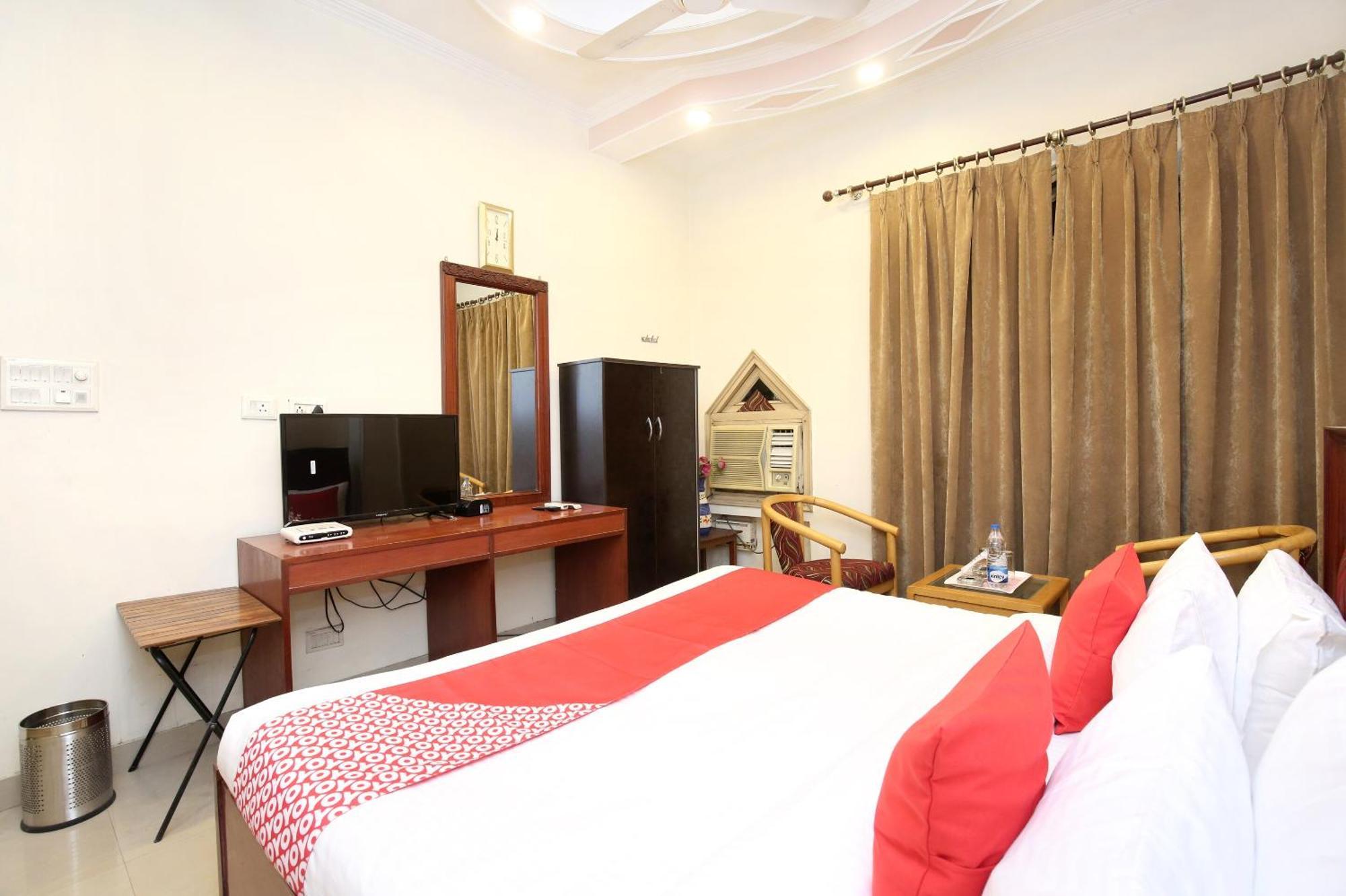 Hotel O Le Bon Ton Ludhiana Exterior foto